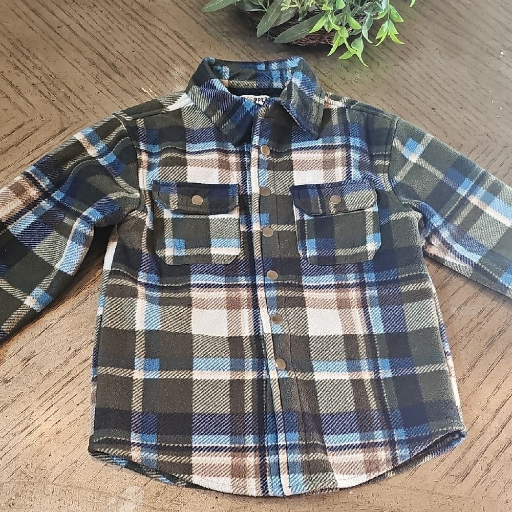 Plaid Cozy Button Down Jacket Shirt Size 8